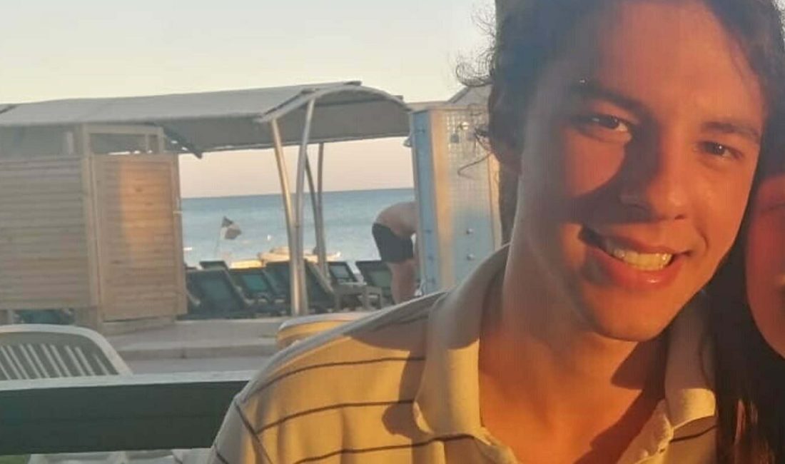 17 yaşındaki E.Ö., Balıkesir’deki bir zincir restoranda motokurye olarak çalışan