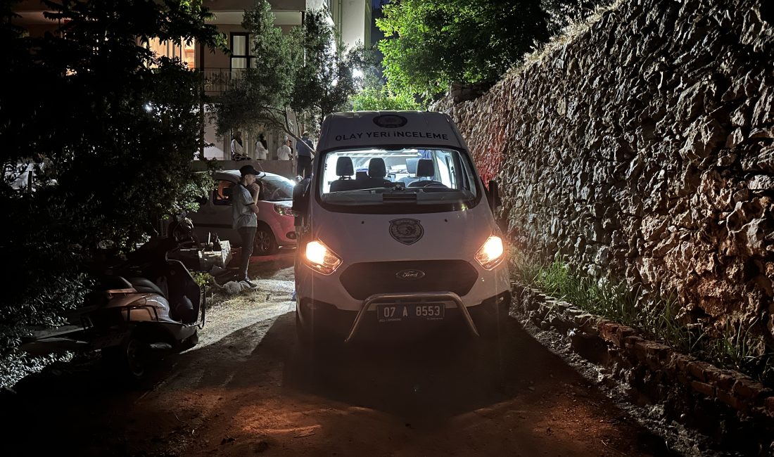 Antalya’nın Alanya ilçesinde 72 yaşındaki Ali Elitok ve 73 yaşındaki