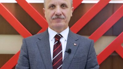Yükseköğretim Kurulu (YÖK) Başkanı Erol Özvar, yükseköğretim kurumlarında yapay zeka