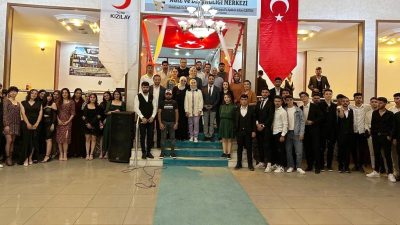 Türk Kızılay, Elbistan’daki 100. Yıl Kütüphanesi’nde depremzedeler için üniversite sınavına
