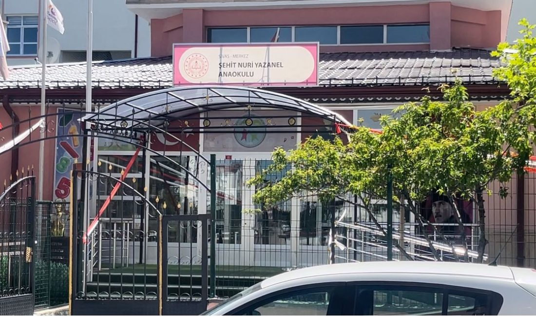 Sivas’ta bir anaokulunda eğitim gören 6 yaşındaki Asel Sapdüzen, ansızın