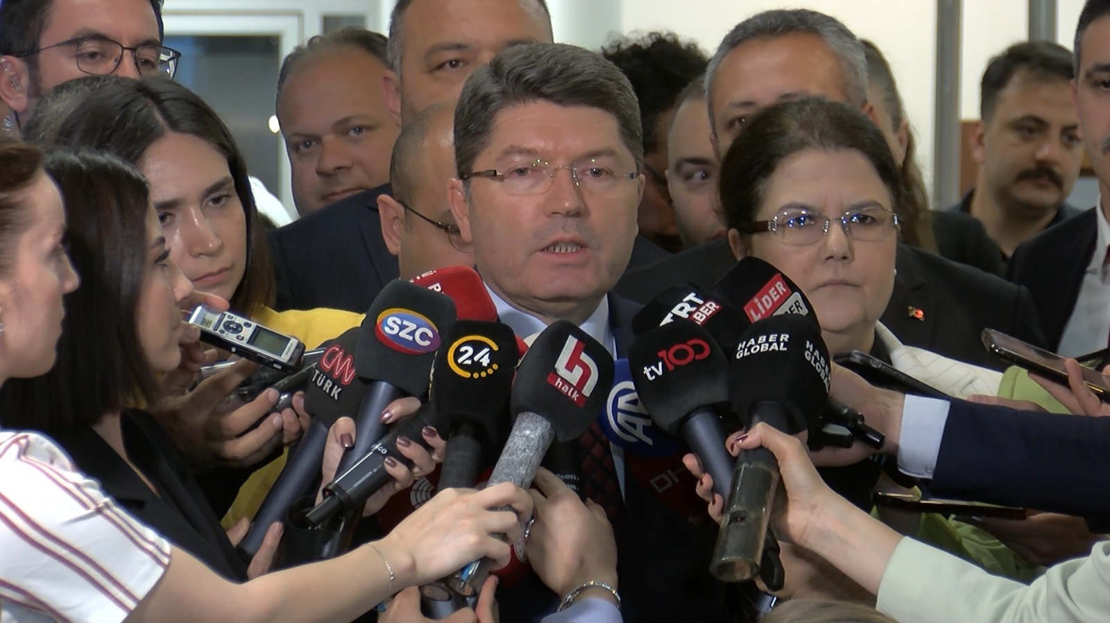 ADALET Bakanı Yılmaz Tunç'tan Sokak Hayvanlarına İlişkin Açıklamalar 1 bakan tunc sokaklarin da korunakli olmasi lazim 6669a72577f7b