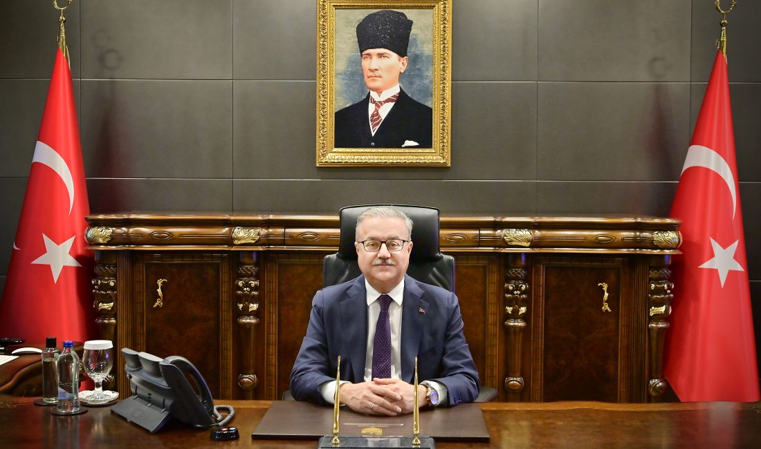 Diyarbakır Vali Yardımcısı Abdullah Çiftçi, Vali Ali İhsan Su’nun emekli