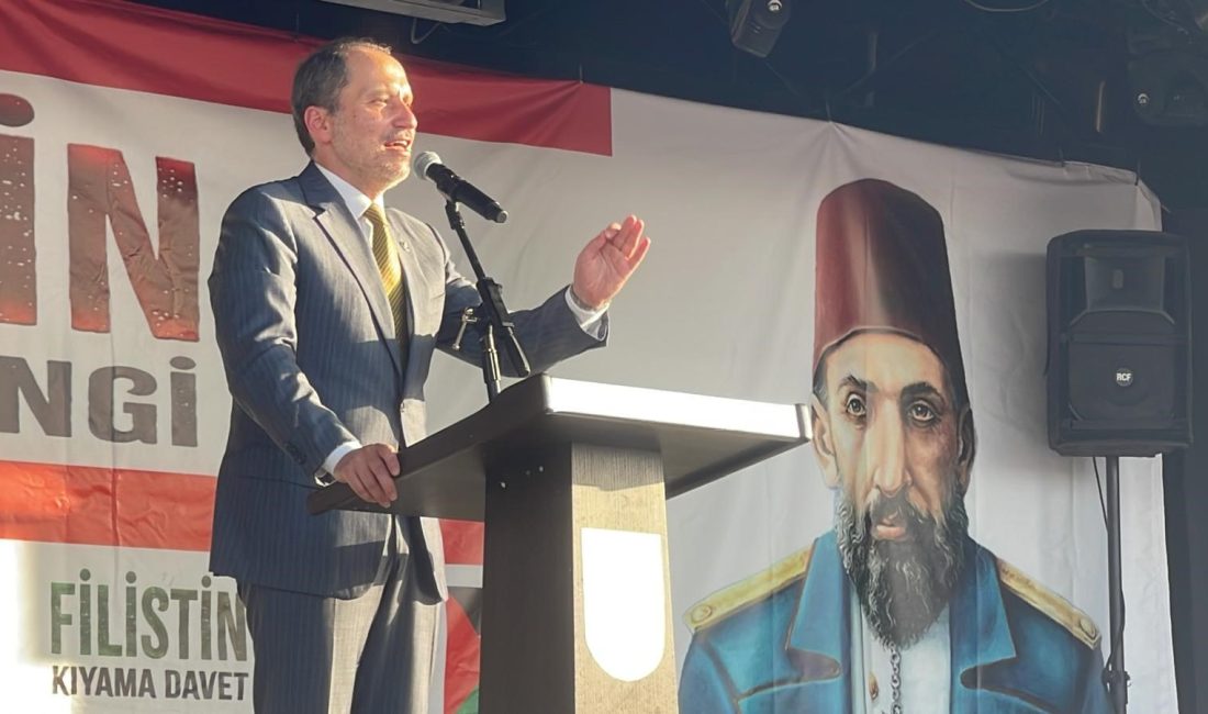 Yeniden Refah Partisi Genel Başkanı Fatih Erbakan, Şanlıurfa’da düzenlenen mitinge