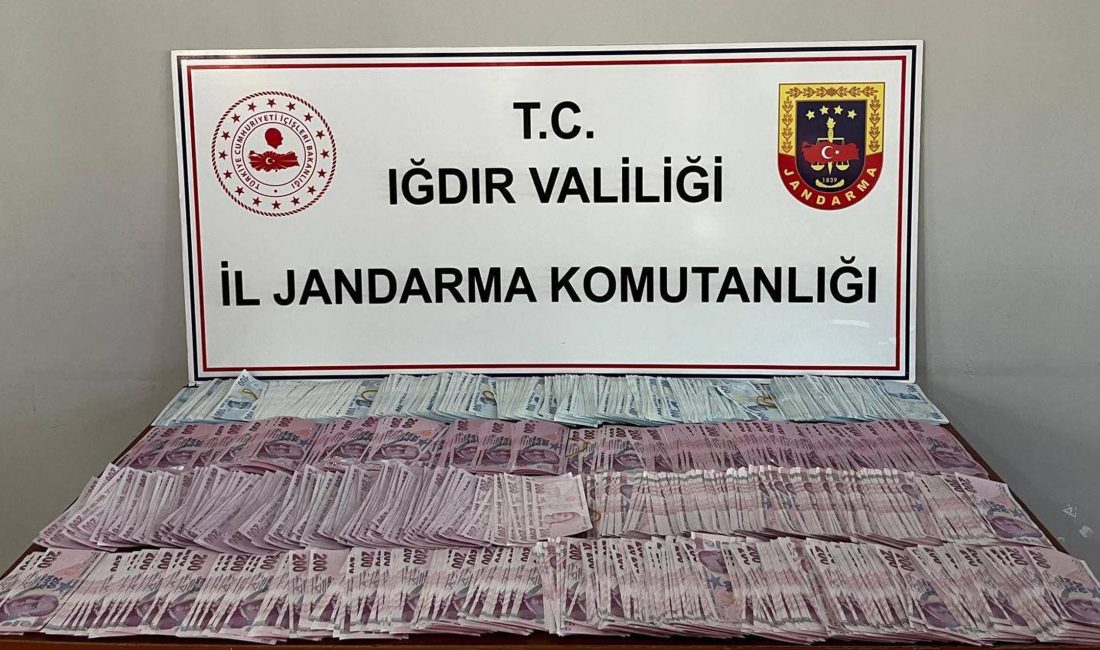 Iğdır’da 669 bin 200 TL değerinde sahte para operasyonu düzenlendi.