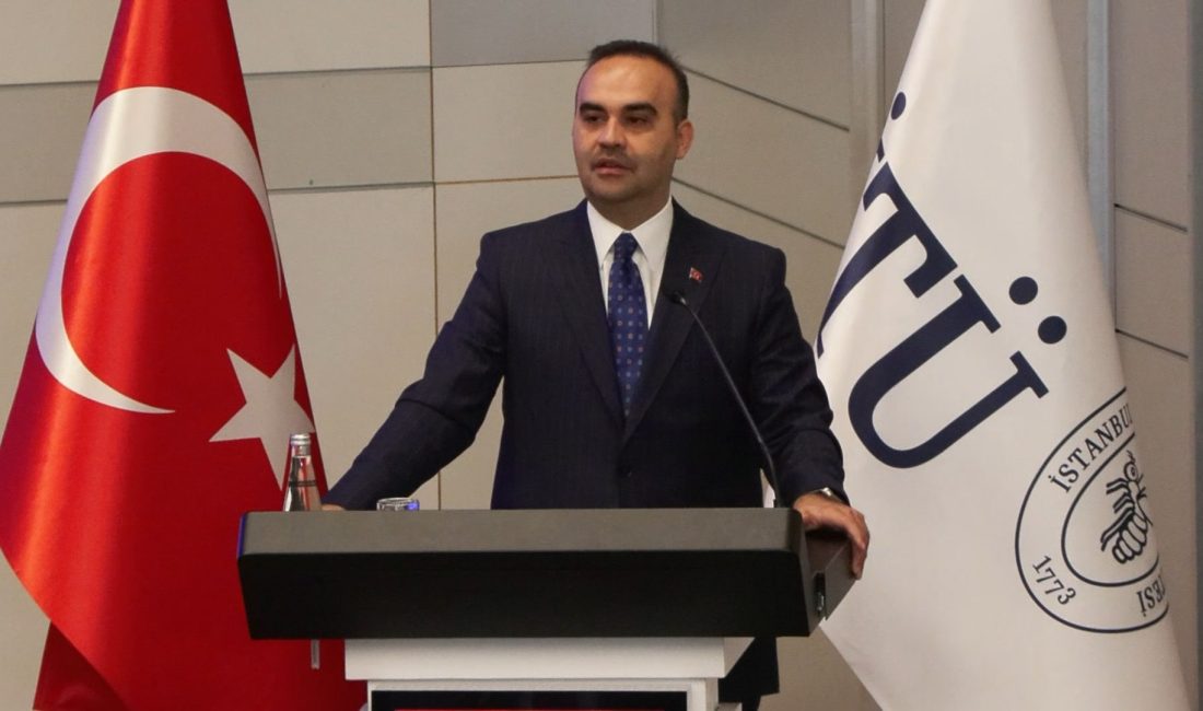Sanayi ve Teknoloji Bakanı Mehmet Fatih Kacır, İstanbul Öğretmen Akademileri