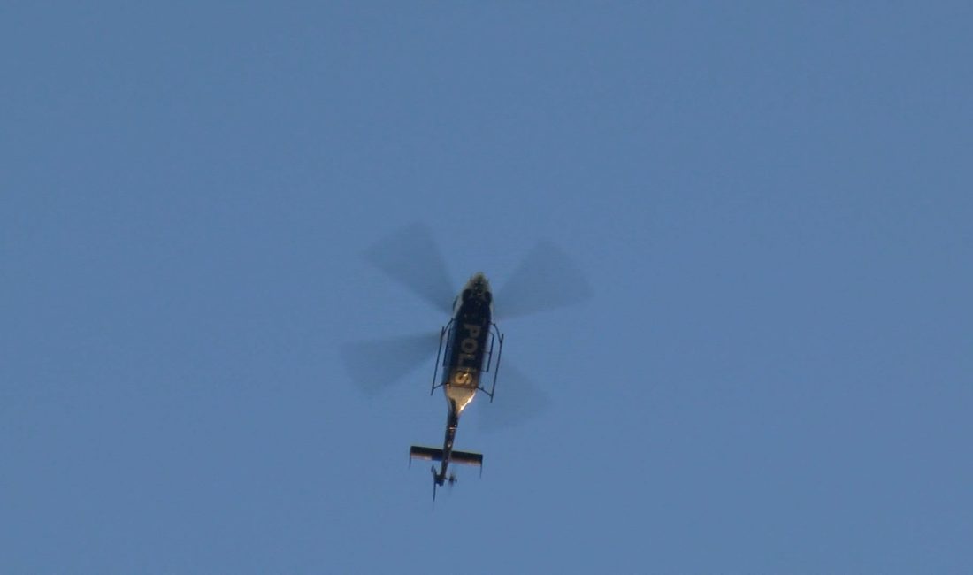 İstanbul Emniyet Müdürlüğü personeli, helikopter destekli ‘Huzur İstanbul’ operasyonunu gerçekleştirdi.