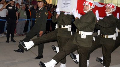 Kahramanmaraş’a Şehit Piyade Astsubay Çavuş Mehmet Ali Horoz’un cenazesi askeri