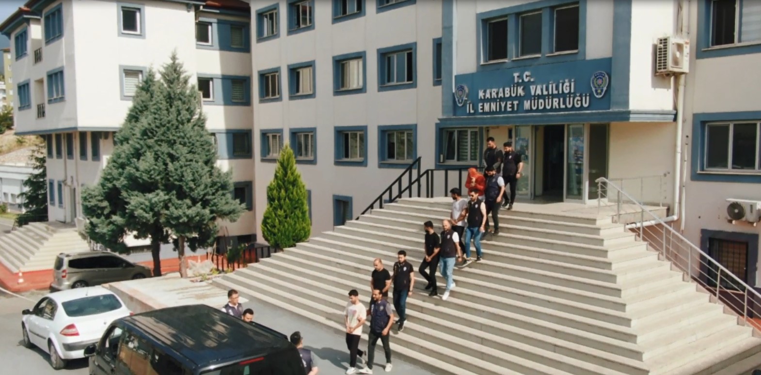 Karabük'te 30 Milyon Liralık Dolandırıcılık Operasyonu: 6 Tutuklama