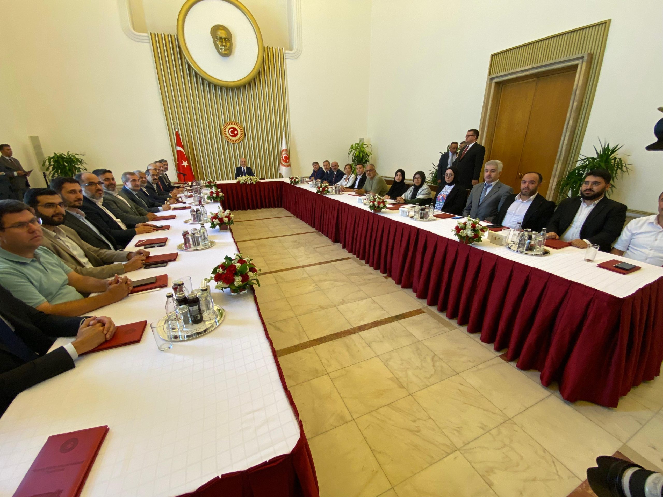 tbmm baskani kurtulmus aileyi korumak milli bir odevdir 667aab01c849c scaled