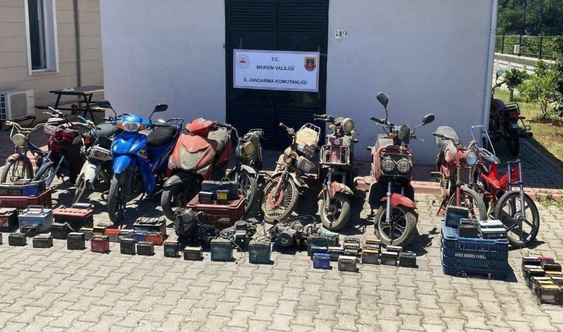 Erdemli ilçesinde yediemin otoparklarına teslim edilen araçları parçalara ayırarak satan