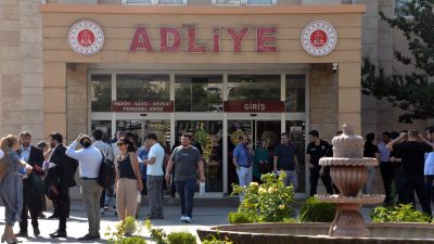 Kahramanmaraş’ta meydana gelen depremde yıkılarak 35 kişinin hayatını kaybettiği Ezgi