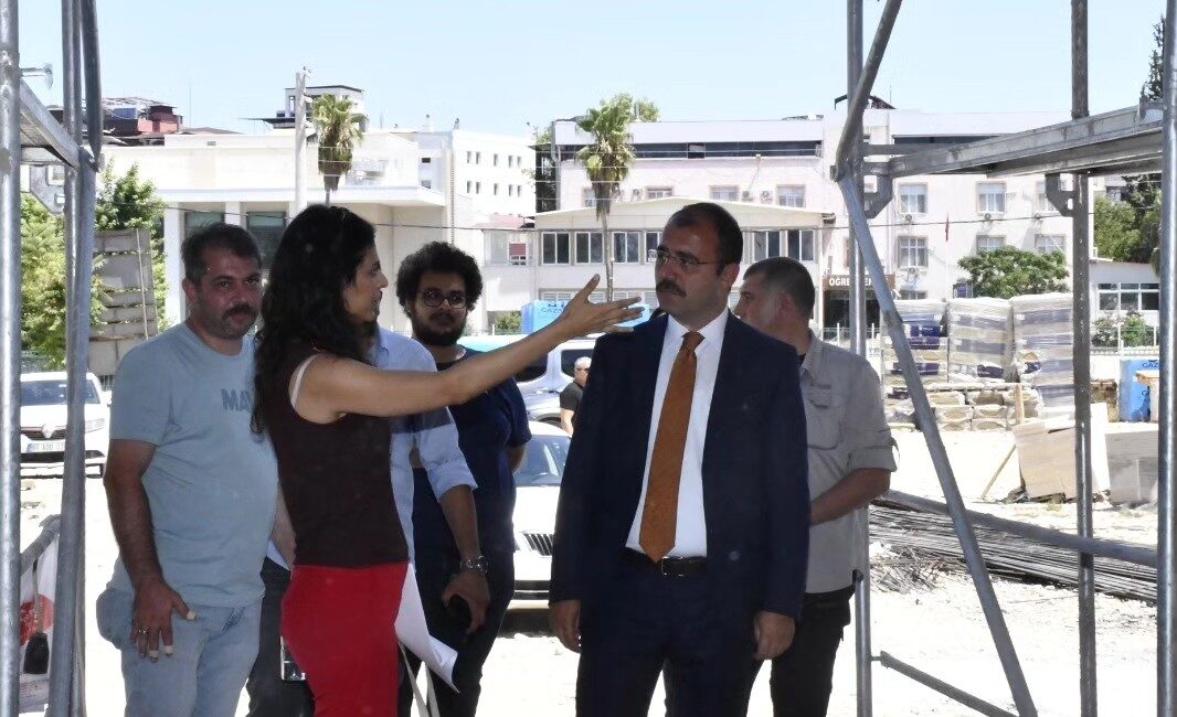 Kadirli Kaymakamı Erdinç DOLU, Kadirli Atatürk Anadolu Lisesi yanında inşaatı
