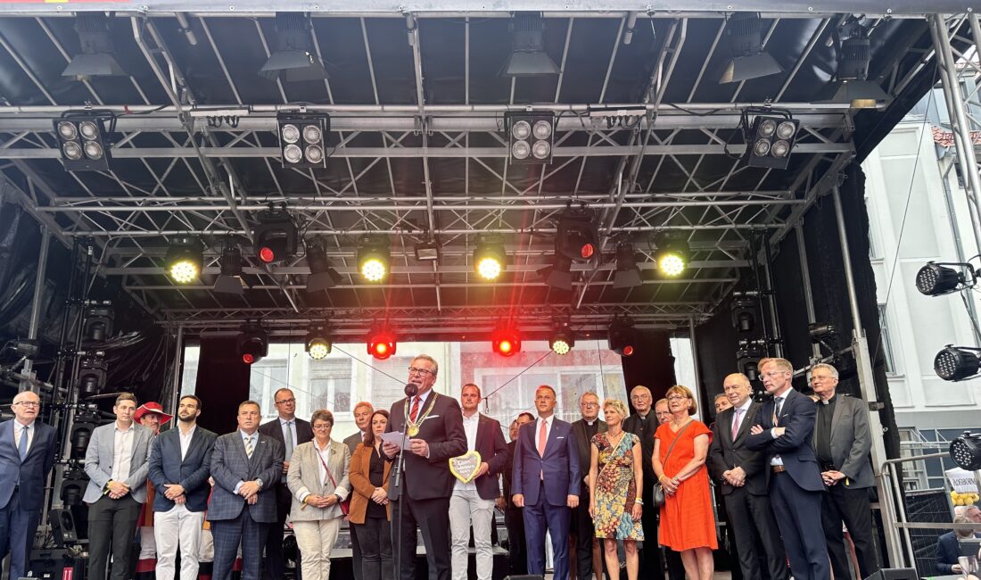 Beylikdüzü Belediye Başkanı Mehmet Murat Çalık, Almanya’nın Paderborn kentinde Beylikdüzü