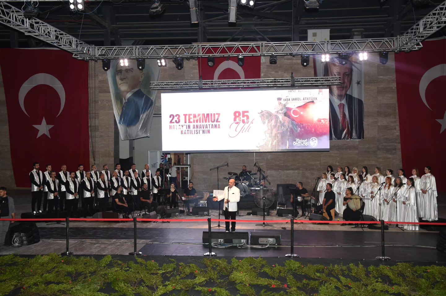 antakya medeniyetler korosundan 85inci yil konseri 66a030ff48d33