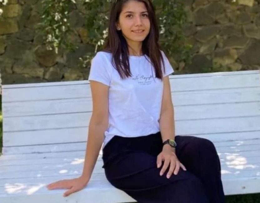 Ankara’daki fırtınada reklam panosunun devrilerek genç bir kadının ölümüne neden