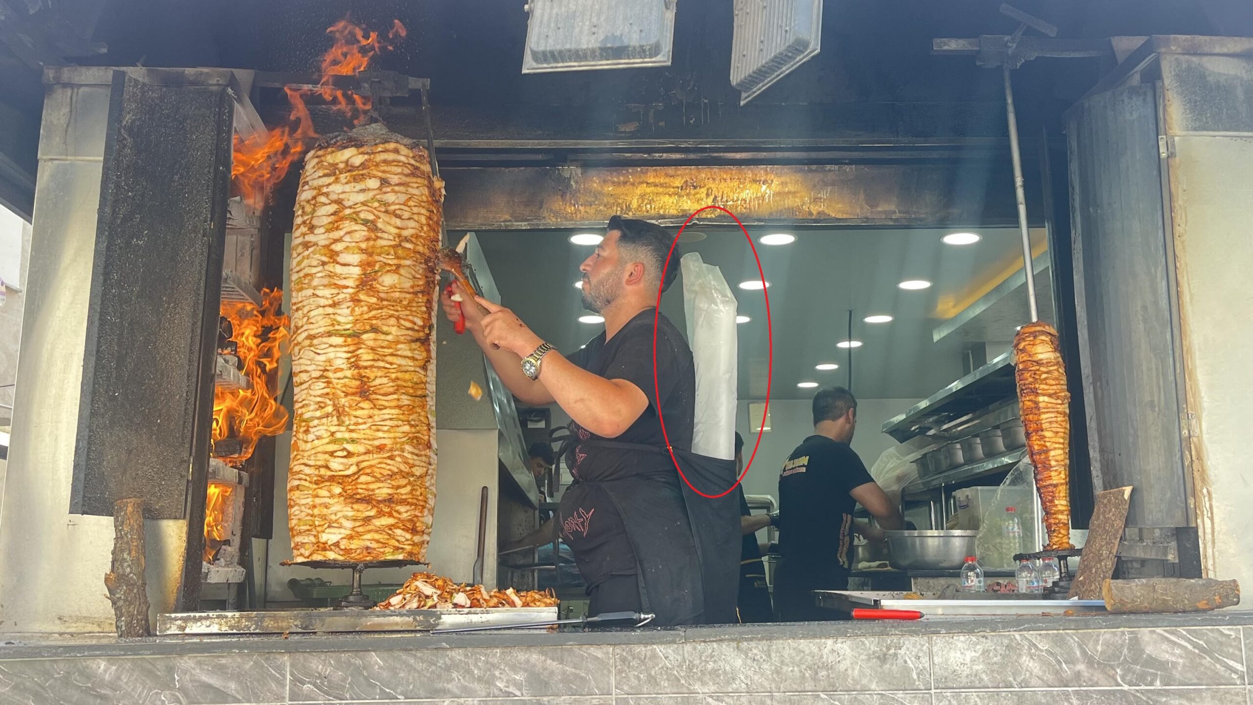 Diyarbakır'da Sıcak Havada İlginç Serinleme Yöntemleri