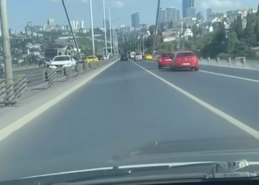 15 Temmuz Şehitler Köprüsü’nde yaşanan olayda, iki sürücü arasında başlayan