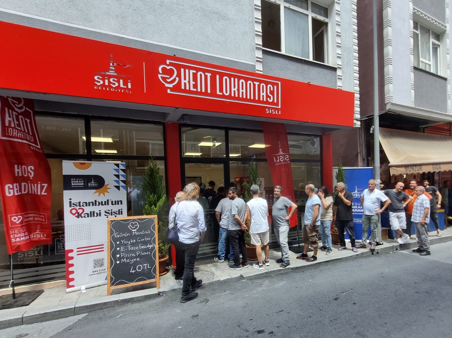 Şişli Belediyesi ilk sabit 'Kent Lokantası'nı açtı.