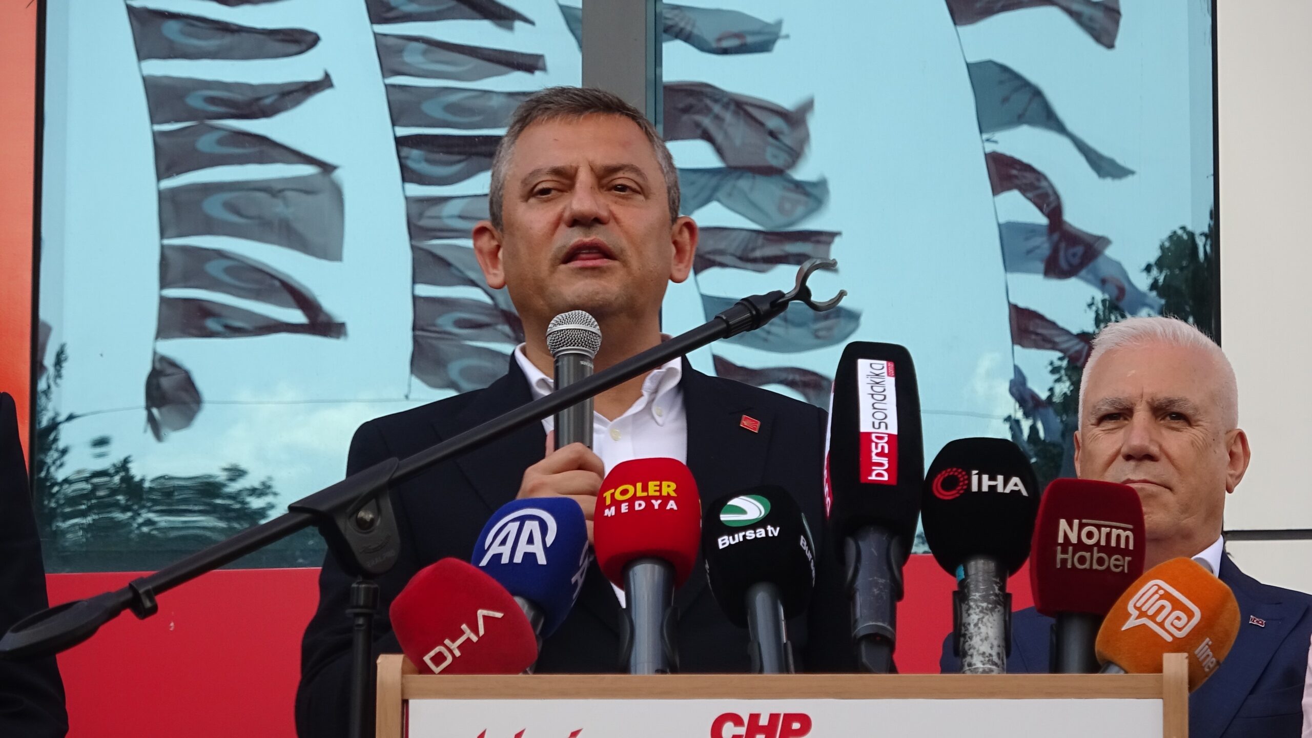 BELEDİYE BAŞKANLARININ CEPLERİNDEKİ ANAHTAR, PARTİNİN İKTİDARININ ANAHTARIDIR