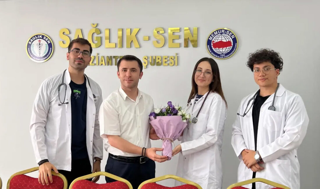 Sağlık-Sen, tıp fakültelerinde eğitim gören hekim adaylarına destek olmak amacıyla