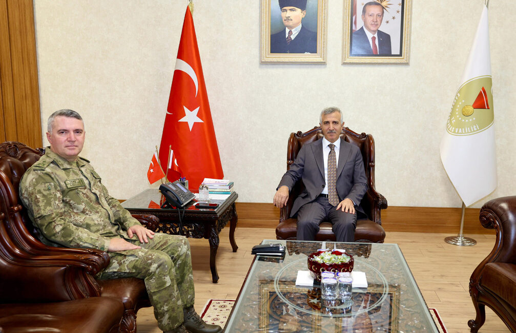 Vali Mükerrem Ünlüer, Cumhurbaşkanlığı Kararnamesi ile Kahramanmaraş 2’nci Zırhlı Tugay