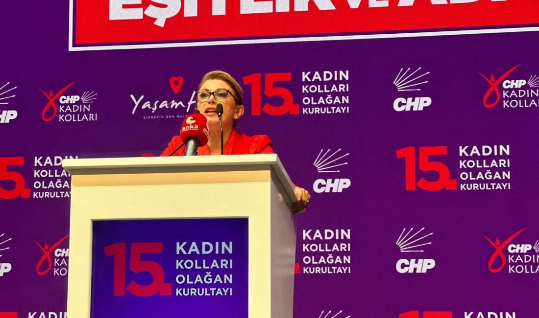 CHP 15. Kadın Kolları Olağan Kurultayı’nda Asu Kaya, 477 delegenin