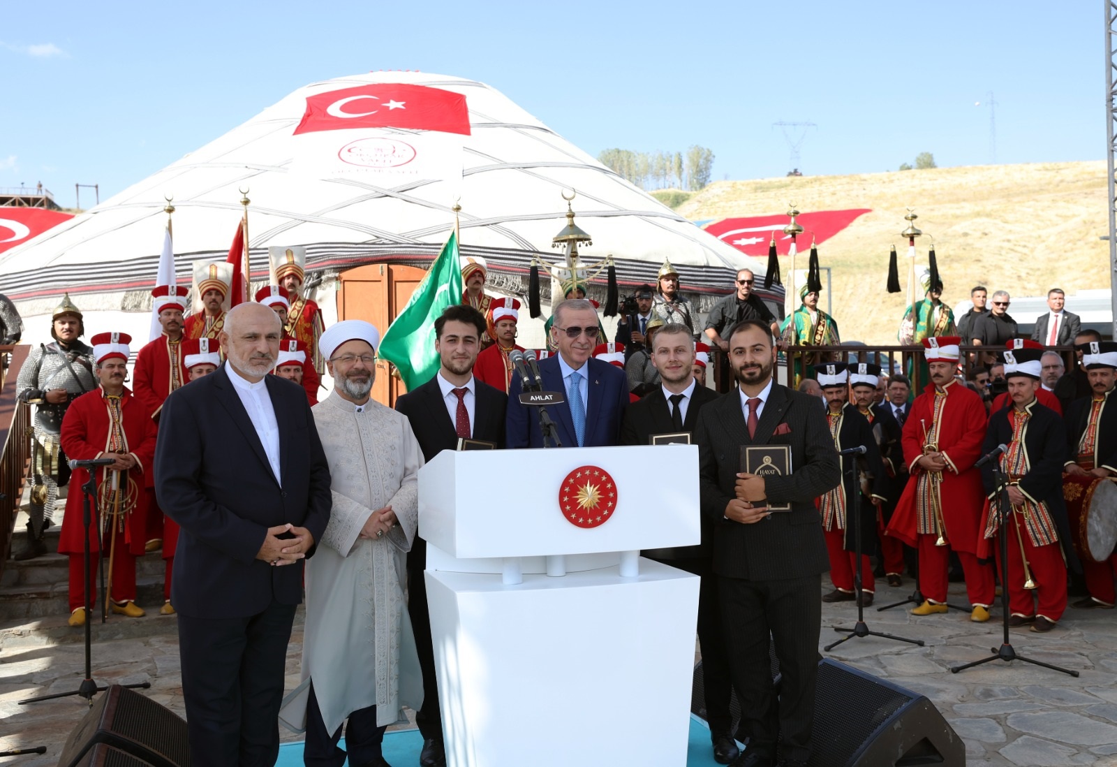 Cumhurbaşkanı Erdoğan: Baskıların, yasakların olduğu günler tamamen geride kaldı/Ek fotoğraflar