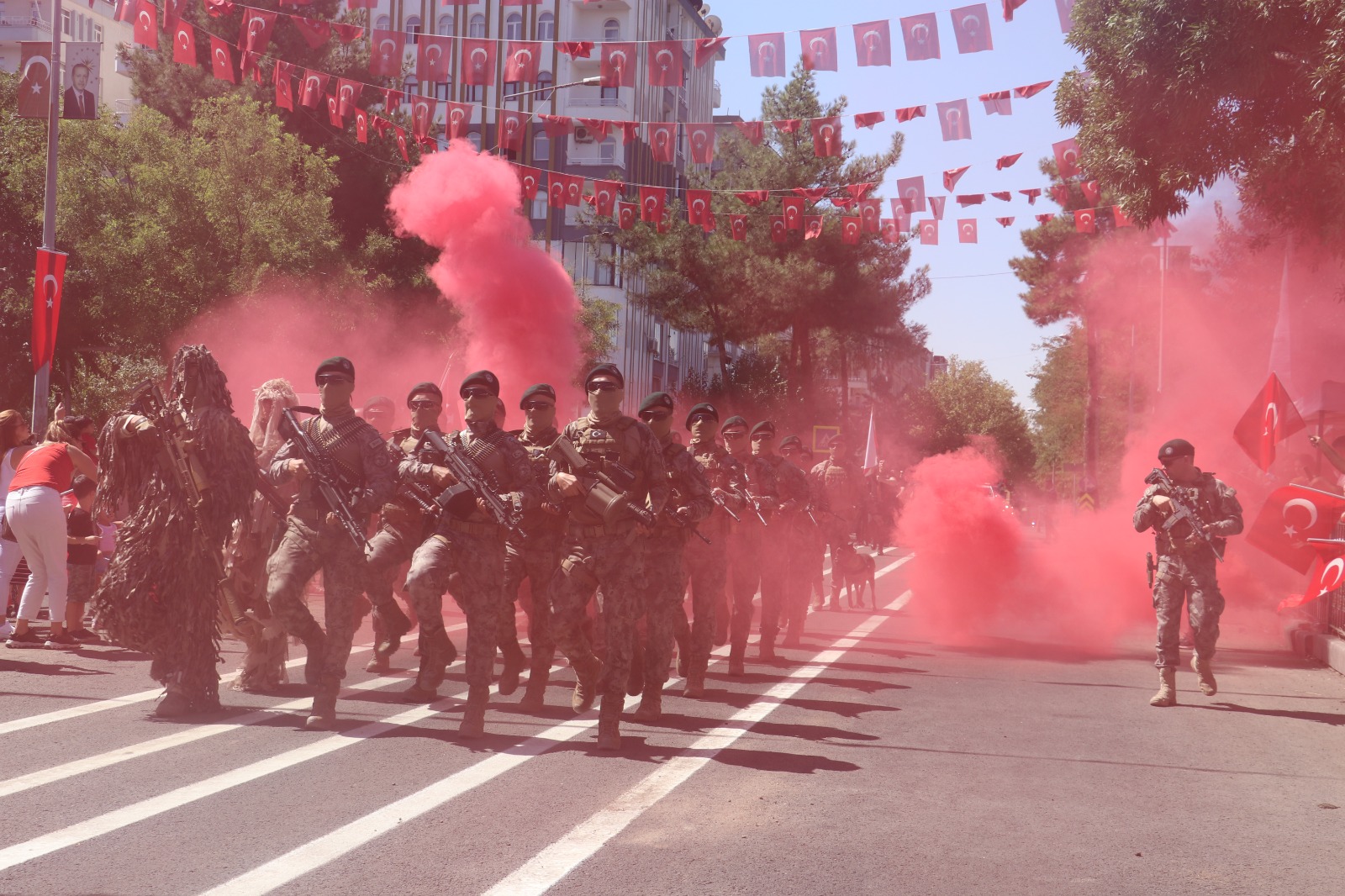 Diyarbakır'da 30 Ağustos Zafer Bayramı kutlandı