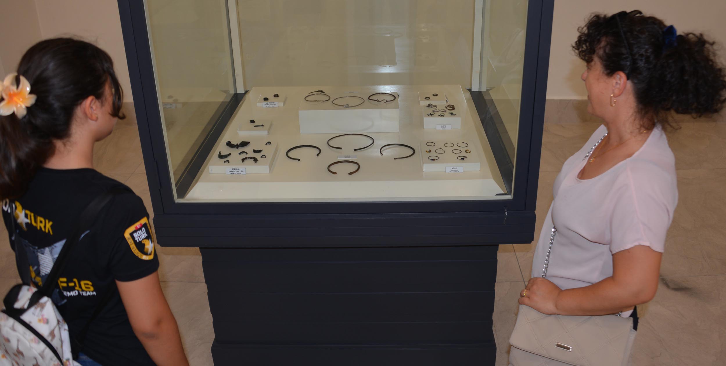 Erzurum Müzesi'nde 3 bin 500 yıllık takılar görücüye çıktı