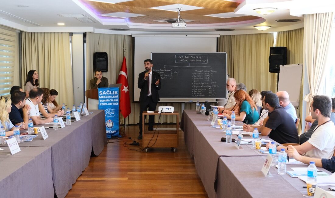 İSTANBUL, – Hemşireler ve Tüm Sağlık Profesyonelleri Sendikası (HEP-SEN) öncülüğünde