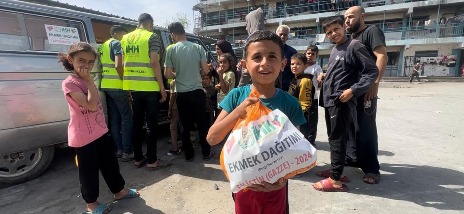 İHH, Gazze’ye yönelik yardımlarını sürdürüyor