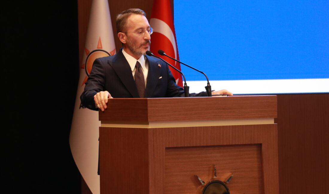 İletişim Başkanı Fahrettin Altun, AK Parti İnsan Hakları Başkanlığı tarafından