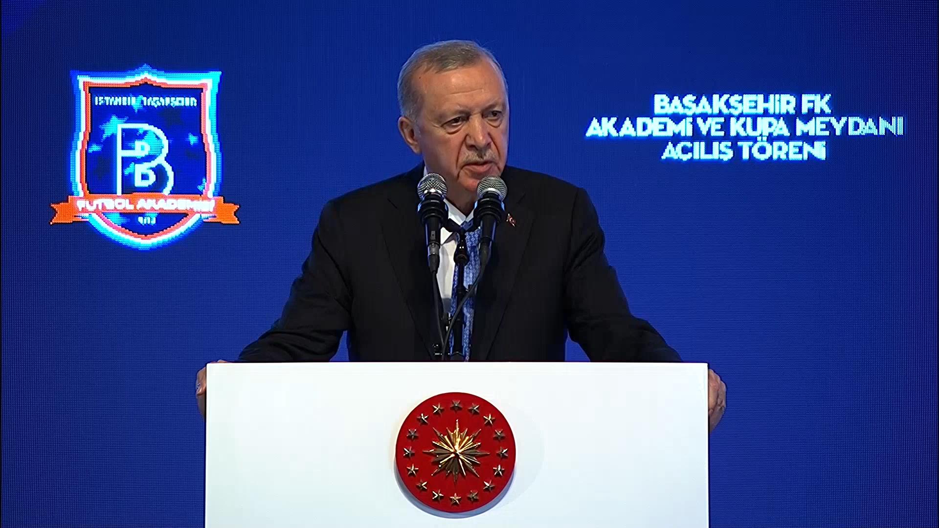 İstanbul Cumhurbaşkanı Erdoğan:hiçbir şey ülkemizin ve milletimizin huzurundan daha mühim değildir 1