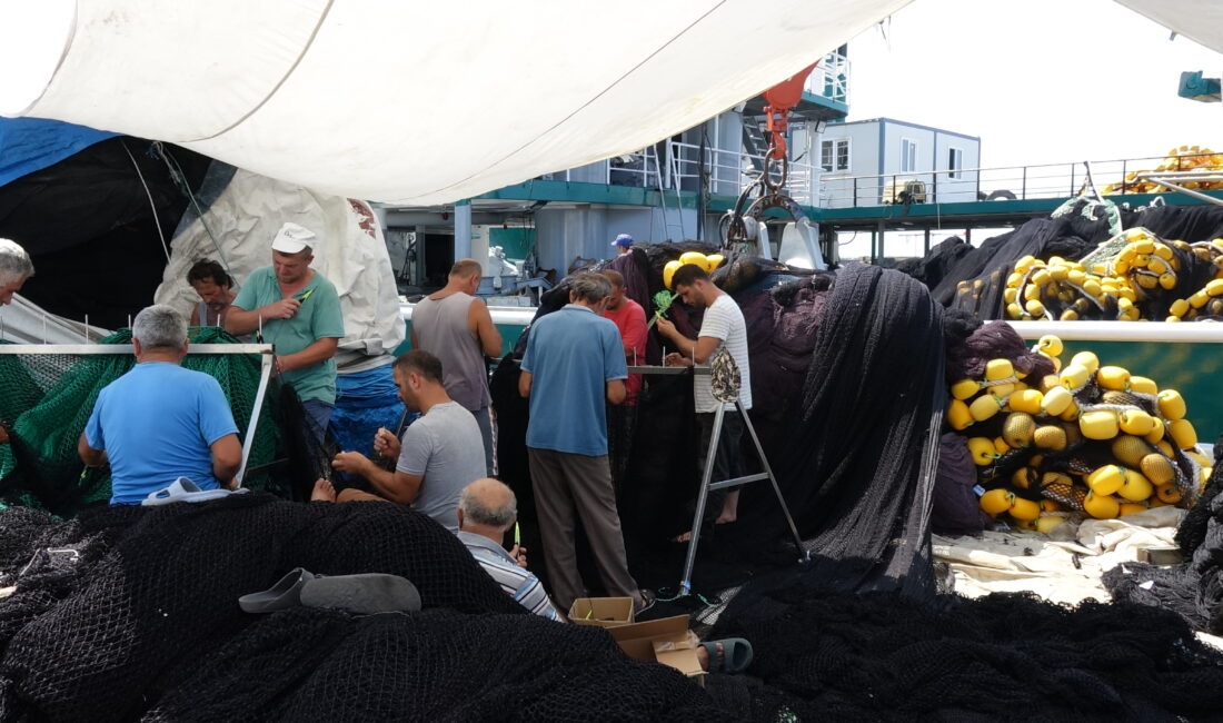 Selçuk BAŞAR/TRABZON, – KARADENİZ’de balıkçılar, denizlerde av yasağının sona ermesine