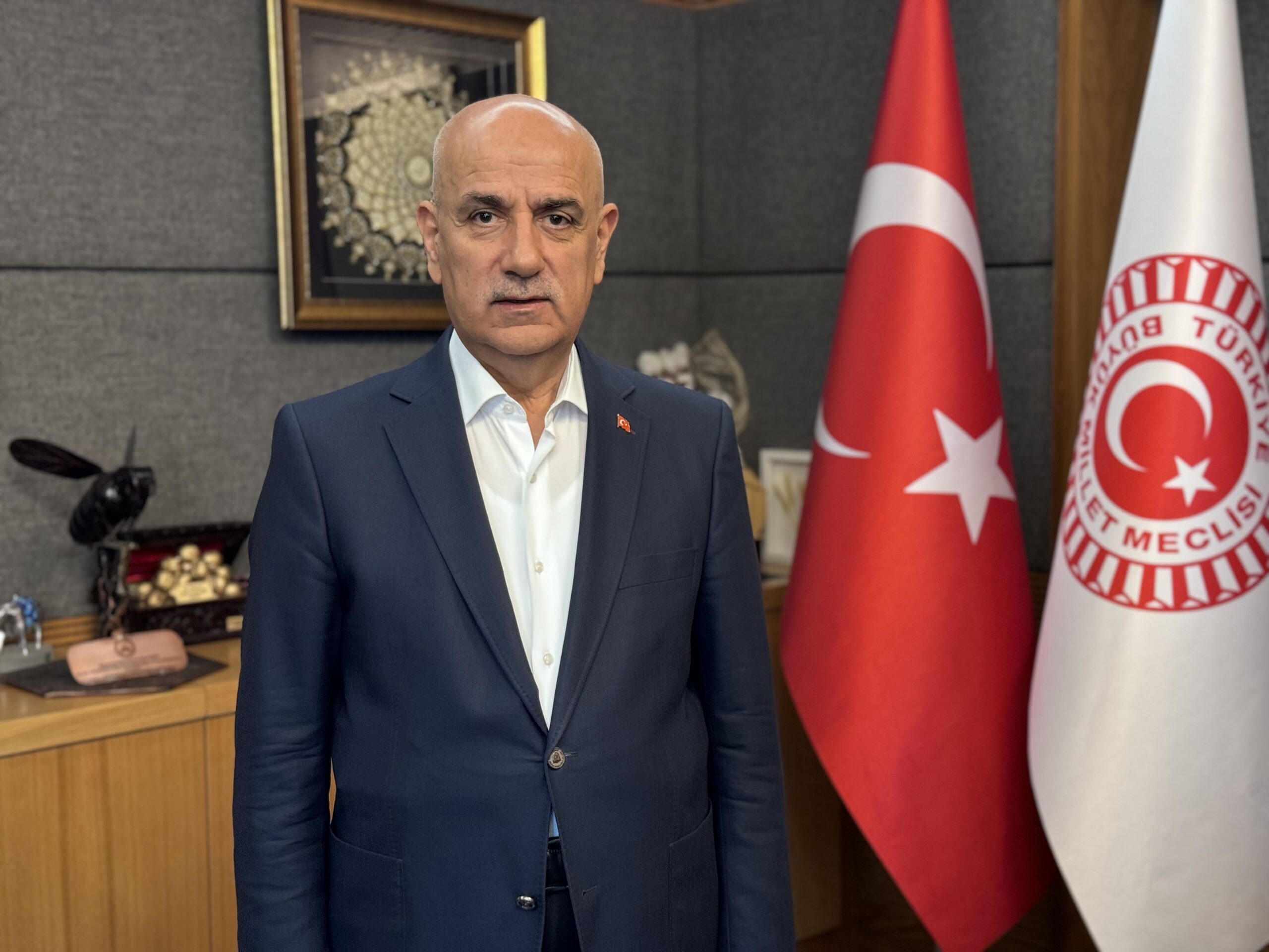 Kirişci: Köpeklerin ömrü hayvan bakımevinde uzayacak Kirişci: Köpeklerin ömrü hayvan bakımevinde uzayacak