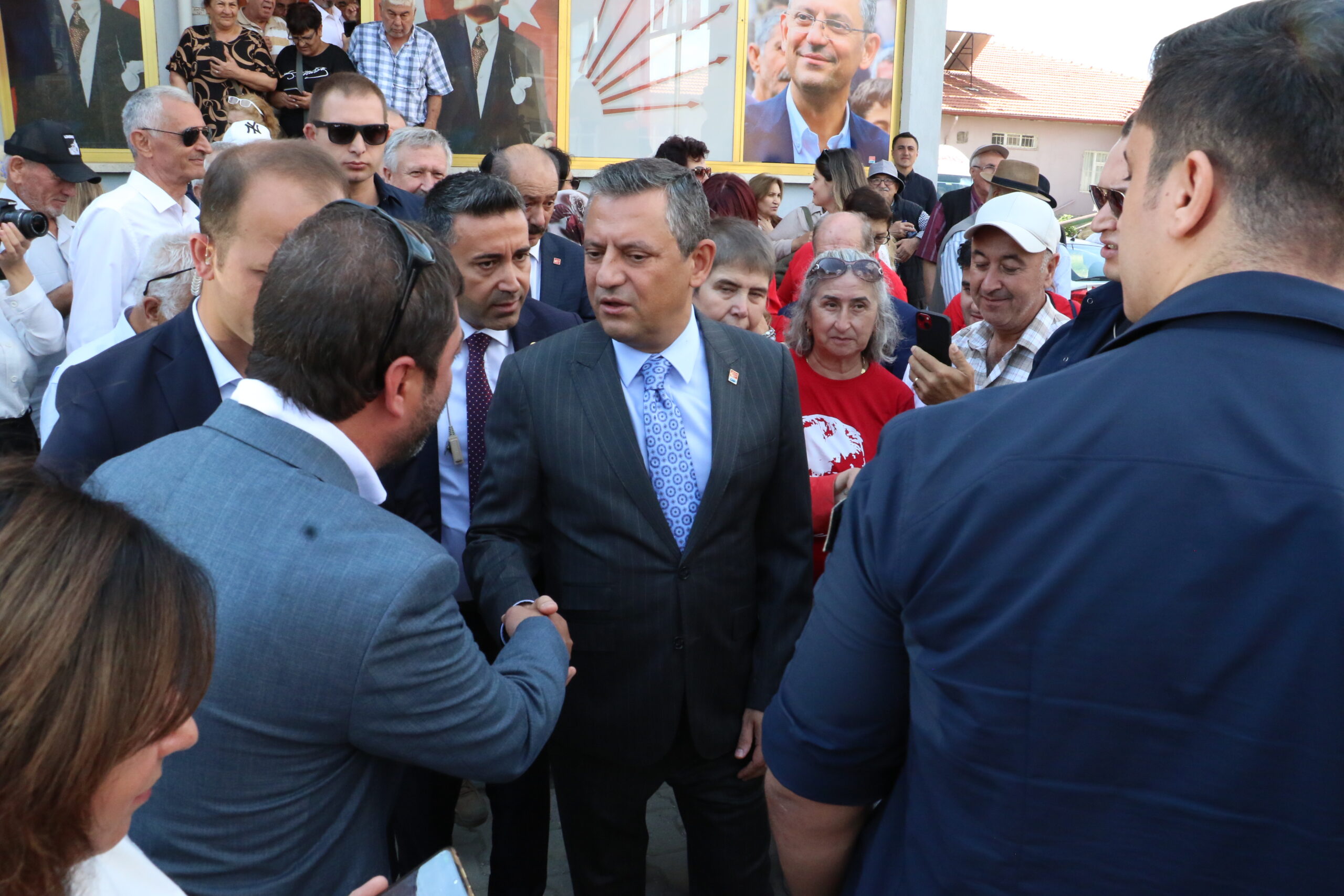 KÜTAHYA - Özel: Cumhuriyetin nasıl kurulduğunun, ne bedeller ödendiğinin farkındayız (VİDEO EKLENDİ) 1 KÜTAHYA Özel: Cumhuriyetin nasıl kurulduğunun, ne bedeller ödendiğinin farkındayız (VİDEO EKLENDİ)
