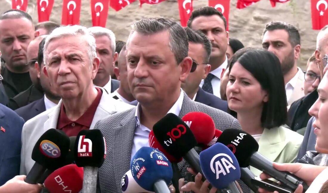 ANKARA, – CHP Genel Başkanı Özgür Özel, “Ahmet Şık, saygı