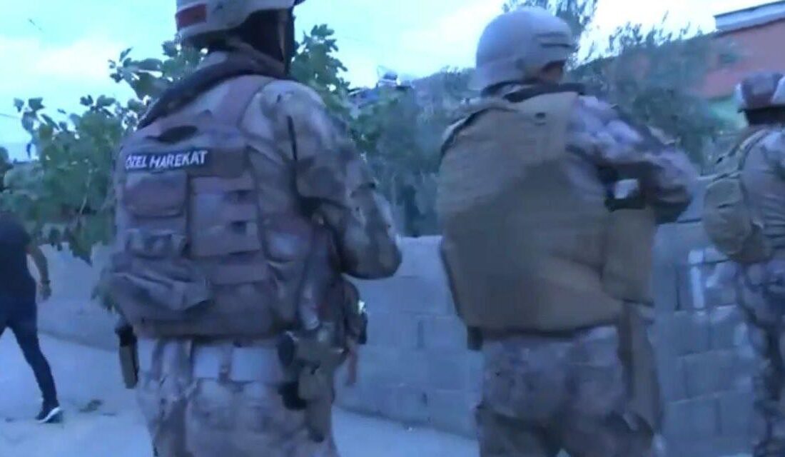 Kahramanmaraş’ta polis ekipleri tarafından yapılan huzur operasyonlarında 80 kişi gözaltına