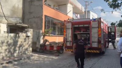 Kahramanmaraş’ta bir ikamette meydana gelen yangın maddi hasara neden oldu.