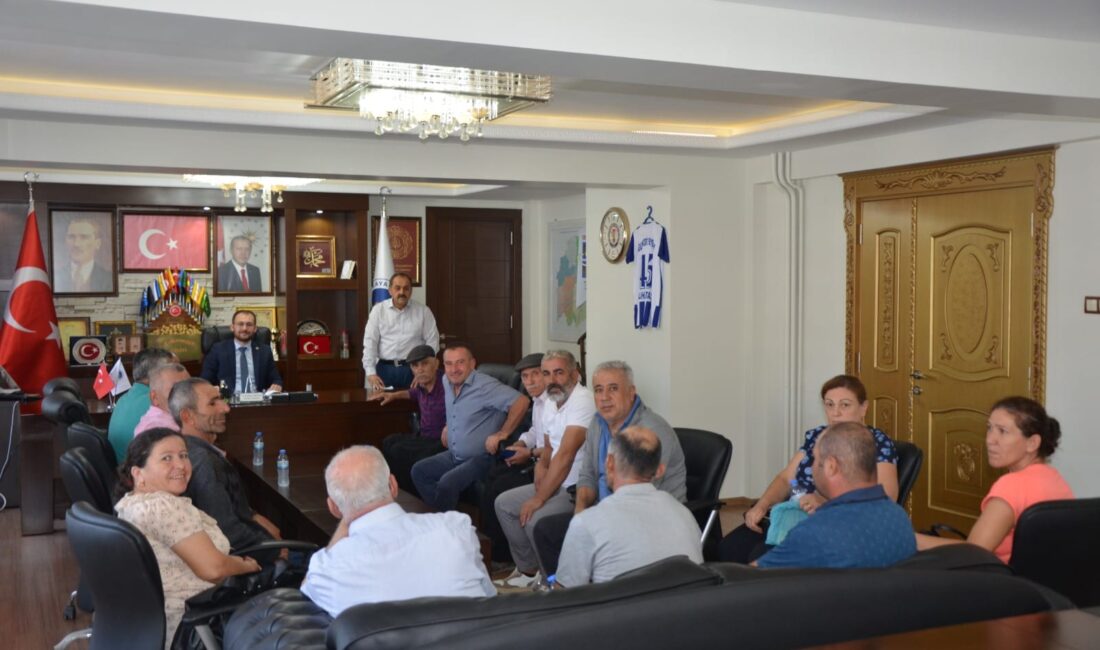 Çağlayancerit Belediye Başkanı Av. Yemliha Göktaş, Bayırlı Mahallesi’nden bir hemşehrisini