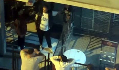 İhsan DÖRTKARDEŞ/İSTANBUL, – AVCILAR’da bir kişi, kız kardeşine laf attığını