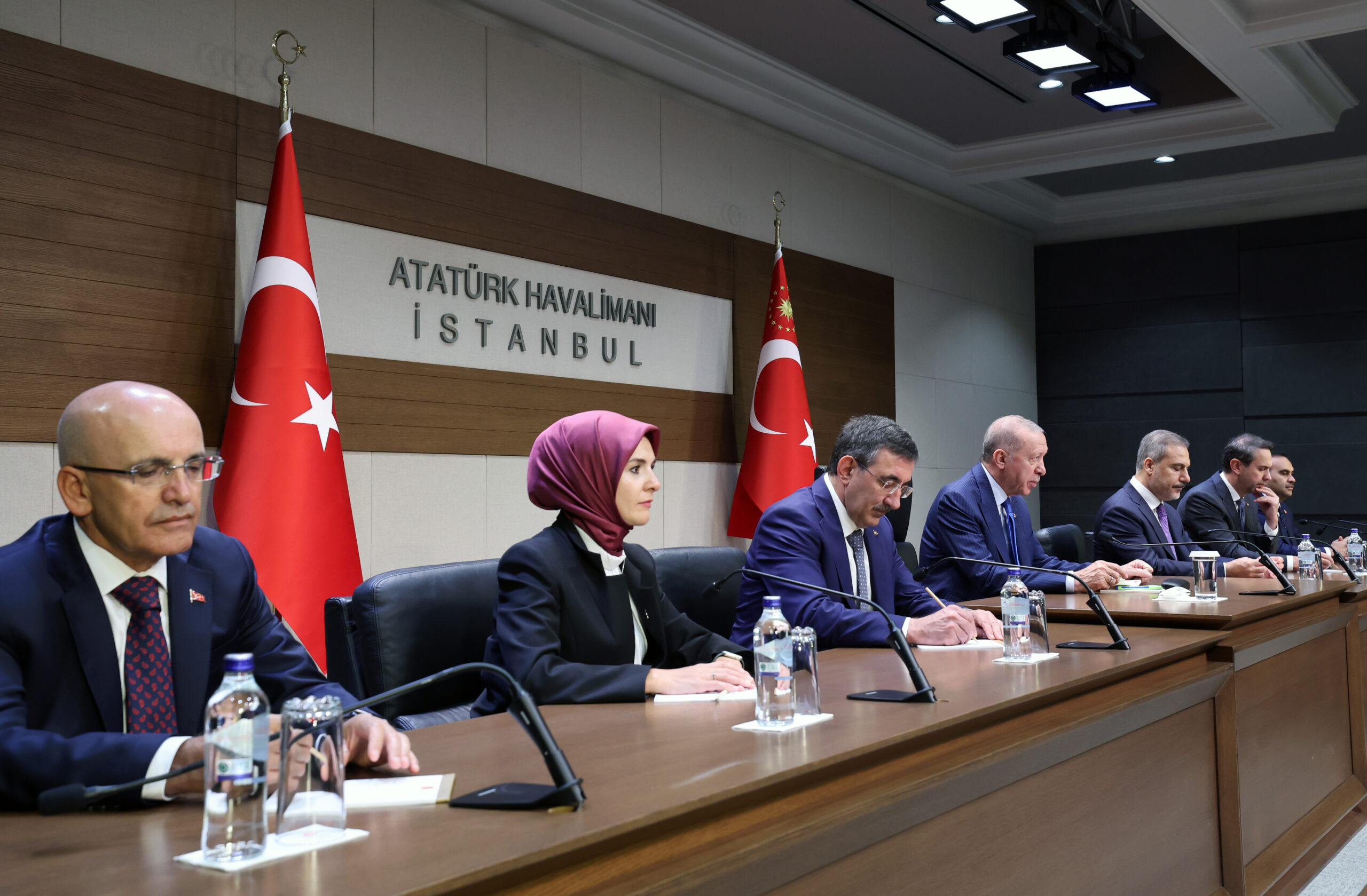 İstanbul Cumhurbaşkanı Erdoğan: Bölgemizin felakete sürüklenmemesi için İsrail üzerindeki baskıların artırılması gerekiyor /geniş haber