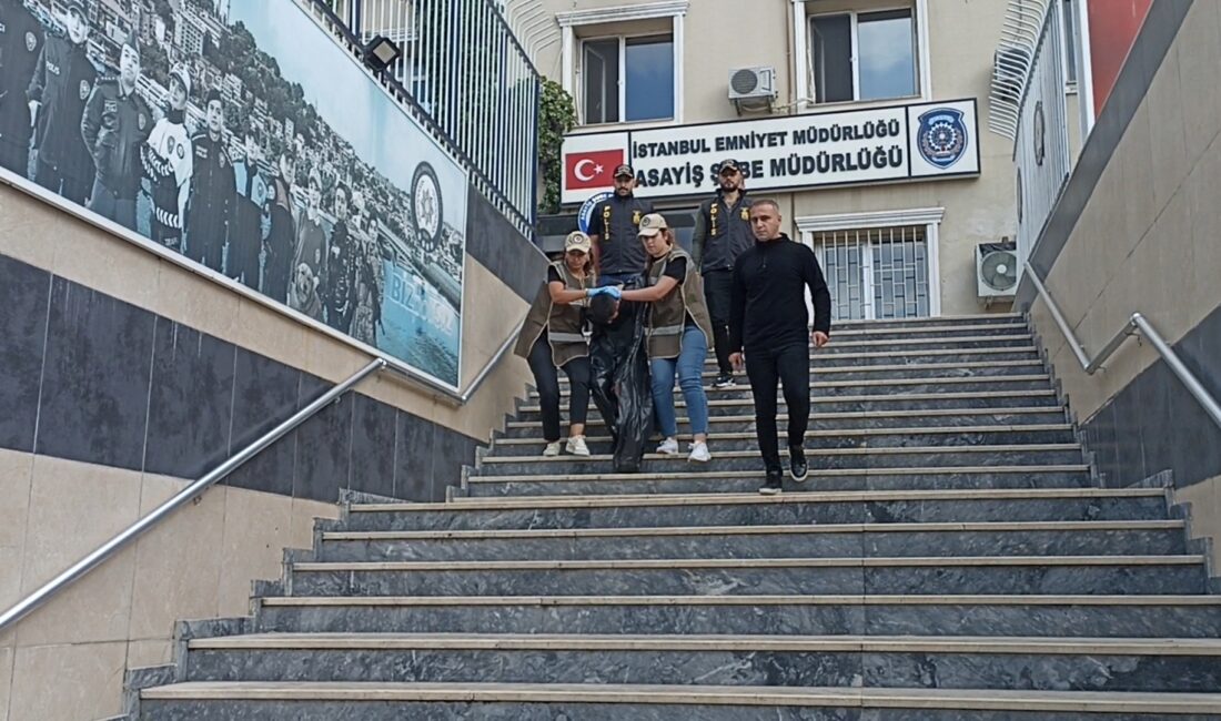 -Sevk sırasında poşet giydirilen saldırganı iki kadın polis hayvan durum