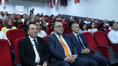Dulkadiroğlu Belediye Başkanı Mehmet Akpınar, gençlerin bilimin ve erdemin ışığında