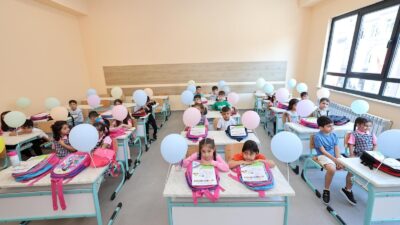 İSTANBUL, – SULTANGAZİ Belediyesi, ilçede birinci sınıfa başlayan öğrencilere çanta