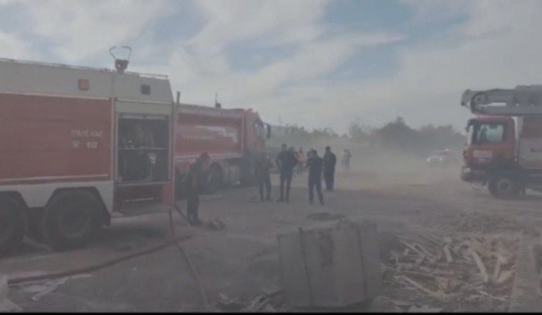 Kahramanmaraş’ta hastane inşaatında çıkan yangın maddi hasara neden oldu.