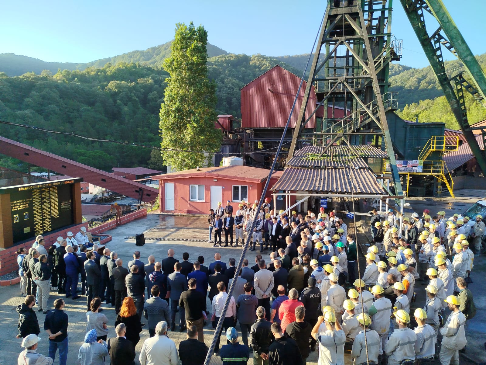 43 işçinin öldüğü Amasra'da 2 yıl sonra üretim yeniden başladı