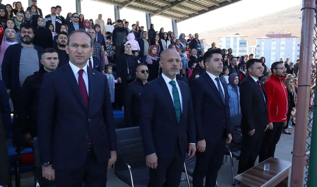 Adalet ve Kalkınma Partisi Afşin İlçe Başkanı Burhanettin Türkkahraman, Cumhuriyetin