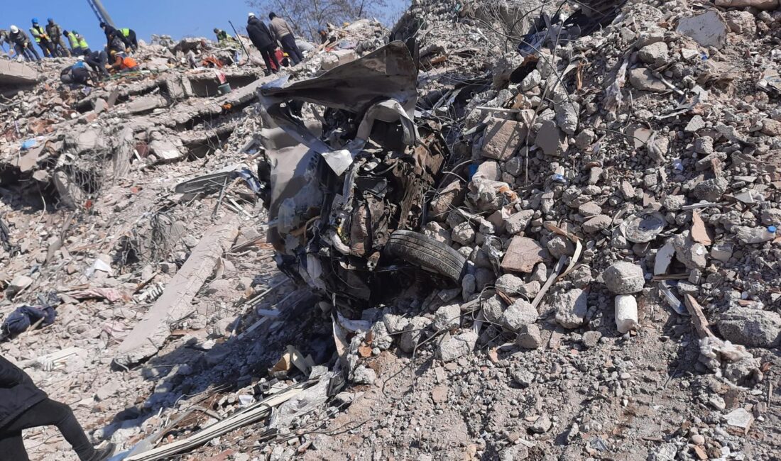 Ömer KOÇ/KAHRAMANMARAŞ, – KAHRAMANMARAŞ’ta, depremde yıkılan 76 kişinin hayatını kaybettiği